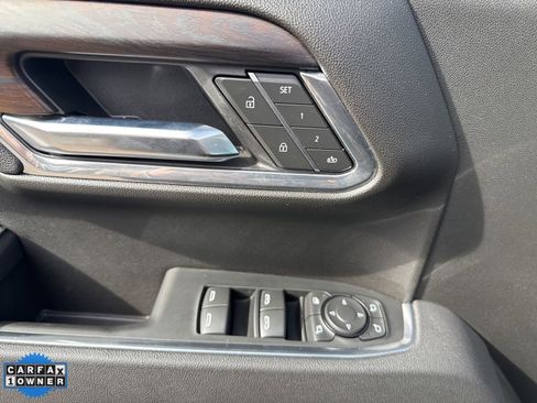 Used 2025 GMC Sierra 1500 SLT AWD/4WD image 12