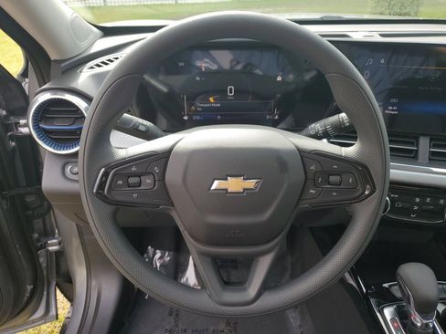 New 2026 Chevrolet Trax LT image 27