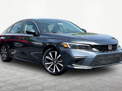 Used 2023 Honda Civic EX-L image 3