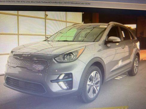 Used 2022 Kia Niro EX FWD image 1