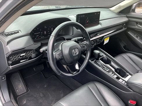 Used 2024 Honda Accord EX-L image 17