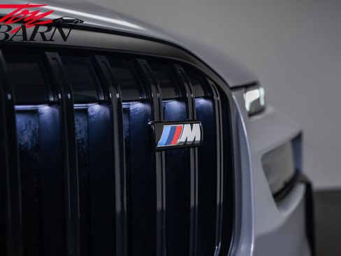 Used 2024 BMW X7 M60i w/ Executive Package image 10