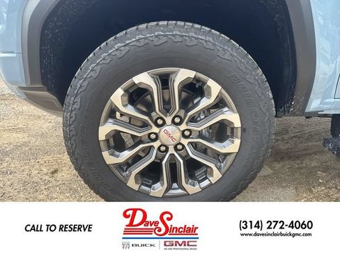 New 2026 GMC Canyon Denali AWD/4WD image 10