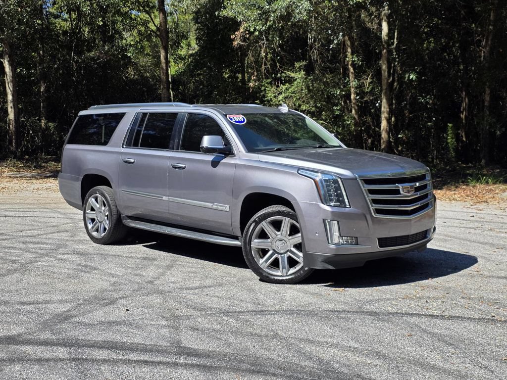 Used 2019 Cadillac Escalade ESV Luxury RWD image 1