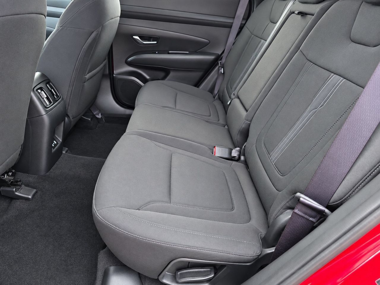 Used 2025 Hyundai Tucson SEL FWD image 33