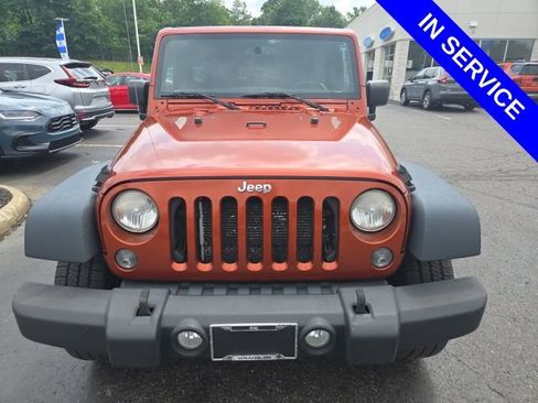 Used 2014 Jeep Wrangler Unlimited Sport w/ Quick Order Package 24S AWD/4WD image 2