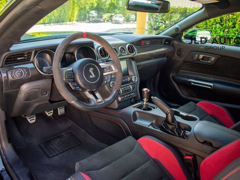 Used 2019 Ford Mustang Shelby GT350R w/ GT350R Equipment Group 920A RWD image 7