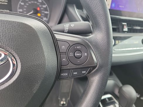 Used 2024 Toyota Corolla LE image 27