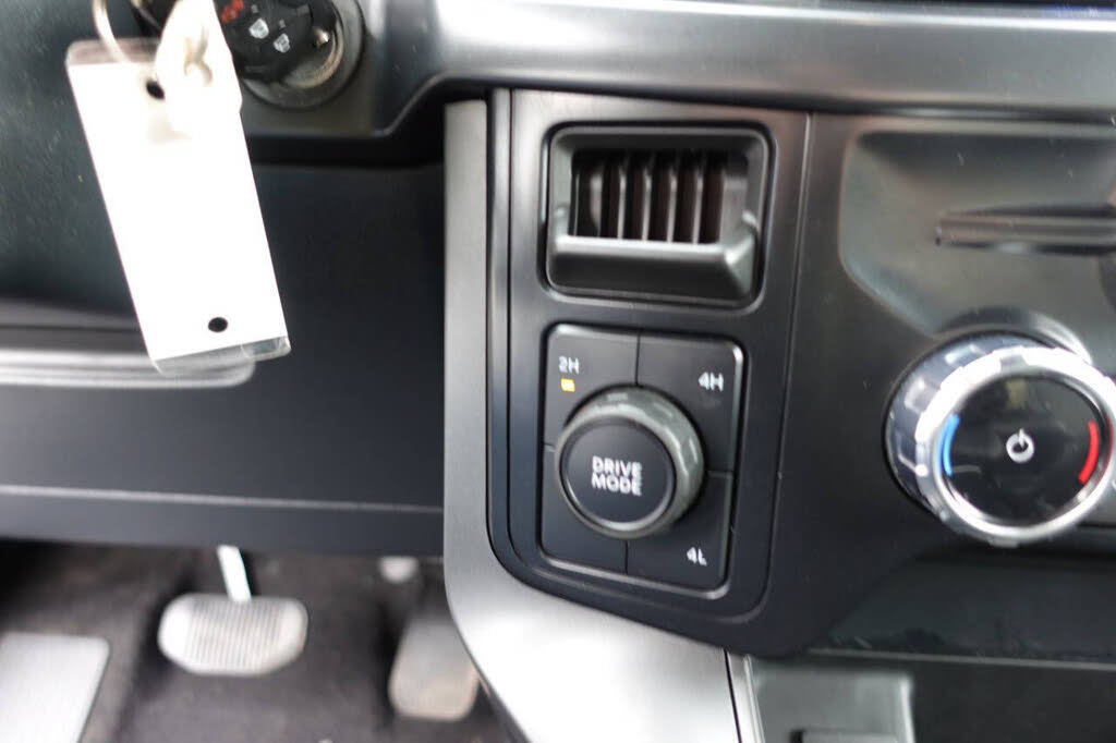 Used 2024 Ford F150 XLT w/ XLT Black Appearance Package AWD/4WD image 47