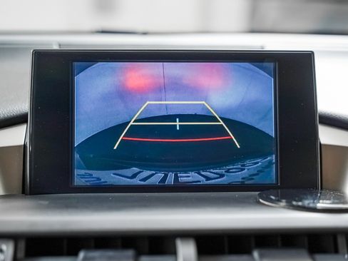 Used 2015 Lexus NX 200t FWD image 16
