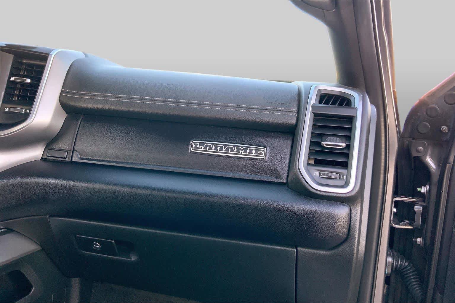 Used 2022 RAM 3500 Laramie w/ Night Edition AWD/4WD image 18