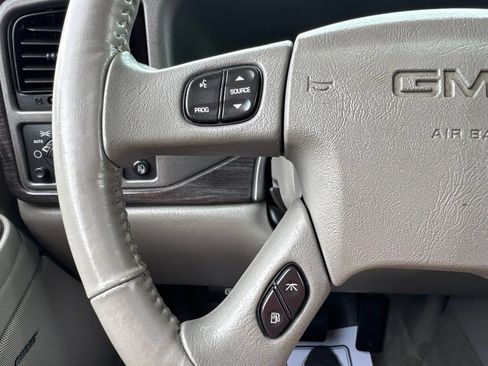 Used 2004 GMC Yukon Denali AWD/4WD image 12