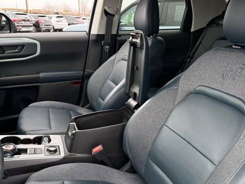 Used 2021 Ford Bronco Sport Outer Banks w/ Outer Banks Package (96D) image 29