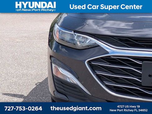 Used 2022 Chevrolet Malibu LS w/ Driver Confidence Package II FWD image 9