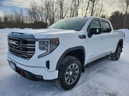 Used 2024 GMC Sierra 1500 AT4 w/ Technology Package image 1