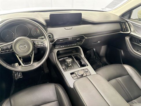 Certified 2024 MAZDA CX-90 3.3 Turbo w/ Preferred Plus image 33
