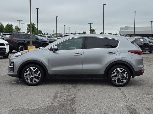 Used 2020 Kia Sportage EX FWD image 3