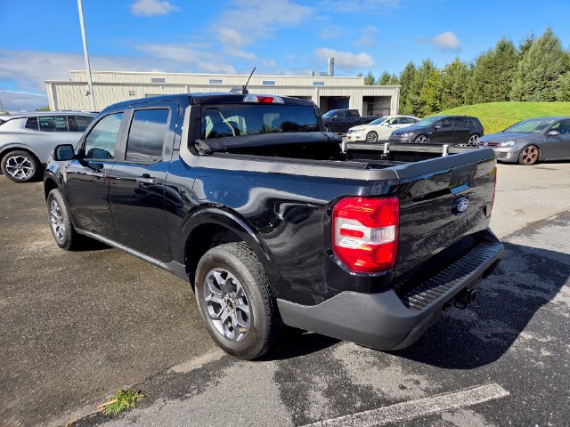 Used 2025 Ford Maverick XLT w/ Equipment Group 301A AWD/4WD image 13