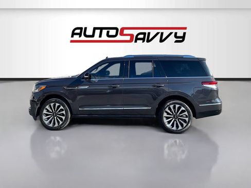 Used 2024 Lincoln Navigator Reserve AWD/4WD image 4