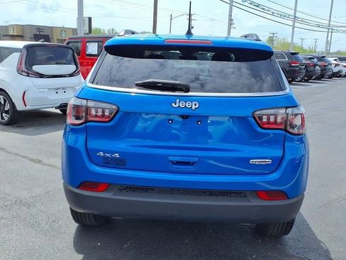 Used 2023 Jeep Compass Latitude AWD/4WD image 22