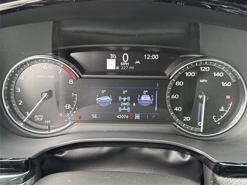 Used 2022 Cadillac XT5 Premium Luxury w/ LPO, Floor Liner Package image 27