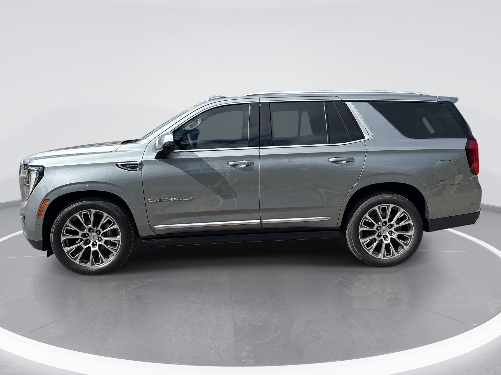 Used 2026 GMC Yukon Denali w/ Denali Reserve Package AWD/4WD image 5