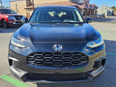 Used 2024 Honda HR-V LX image 2