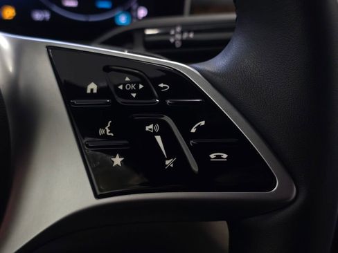 Certified 2025 Mercedes-Benz C 300 4MATIC Sedan image 40