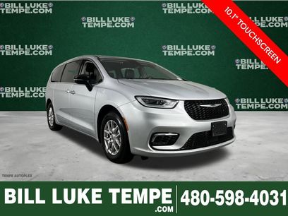 Used 2024 Chrysler Pacifica Touring-L