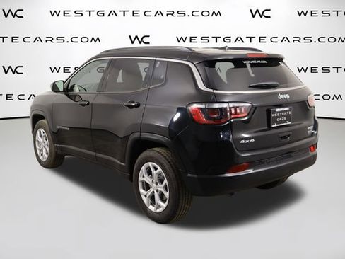 Used 2024 Jeep Compass Latitude AWD/4WD image 46