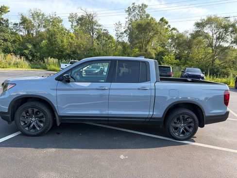 Used 2023 Honda Ridgeline Sport image 3