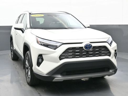 Used 2022 Toyota RAV4 Limited image 8