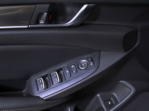 Used 2022 Honda Accord Sport image 17