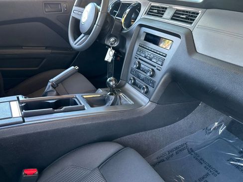 Used 2012 Ford Mustang GT RWD image 15
