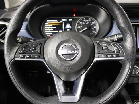 Used 2024 Nissan Versa SV w/ Trunk Package image 12