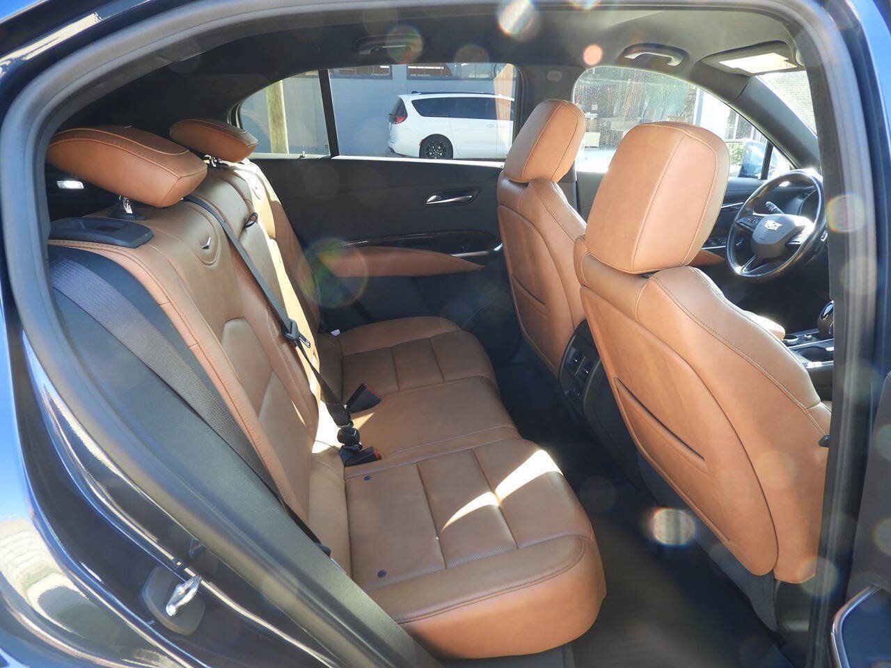 Used 2019 Cadillac XT4 Premium Luxury AWD/4WD image 34