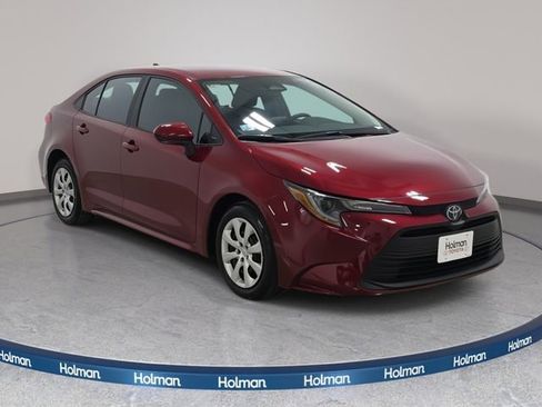 Certified 2024 Toyota Corolla LE image 3