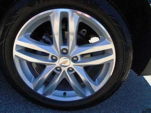 Used 2019 Chevrolet Equinox Premier image 30