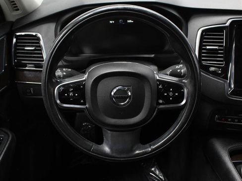 Used 2016 Volvo XC90 T6 Momentum AWD/4WD image 15