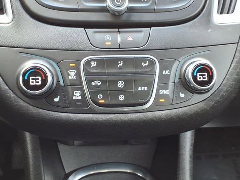 Used 2023 Chevrolet Malibu LT image 20