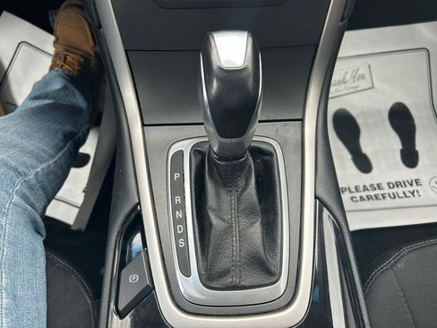 Used 2018 Ford Edge SEL AWD/4WD image 25