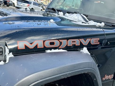 Used 2020 Jeep Gladiator Mojave image 11