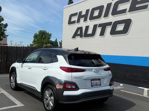 Used 2020 Hyundai Kona SEL FWD image 24