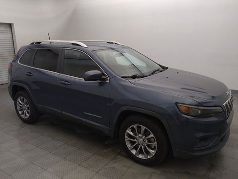 Used 2020 Jeep Cherokee Latitude Plus FWD image 11