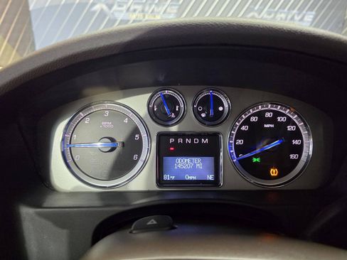 Used 2012 Cadillac Escalade Luxury RWD image 14
