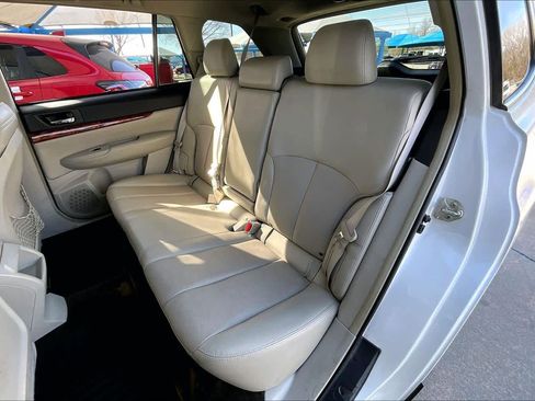 Used 2012 Subaru Outback 2.5i Limited image 21