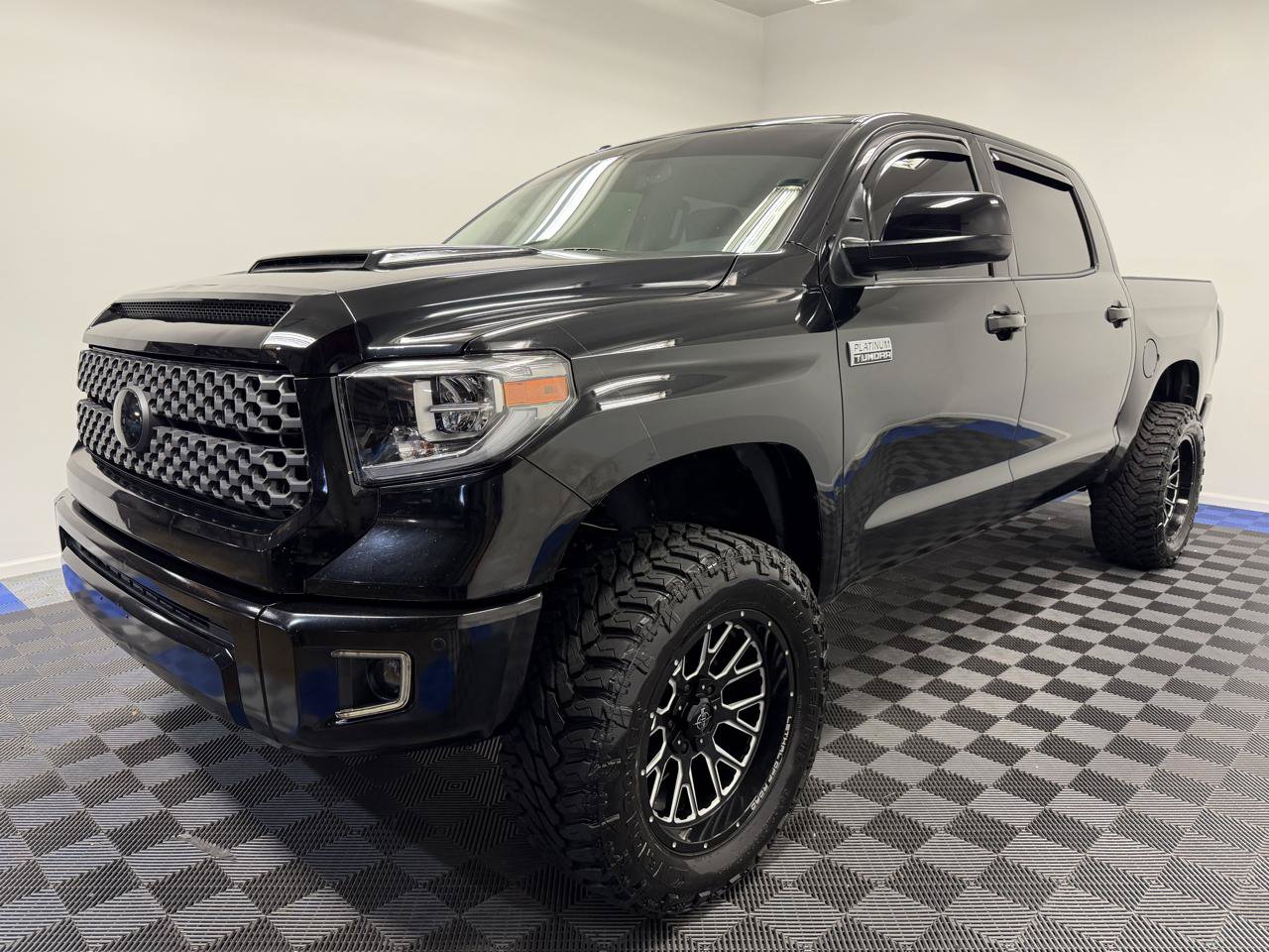 Used 2015 Toyota Tundra Platinum AWD/4WD image 3