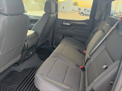 New 2026 GMC Sierra 1500 Elevation image 11