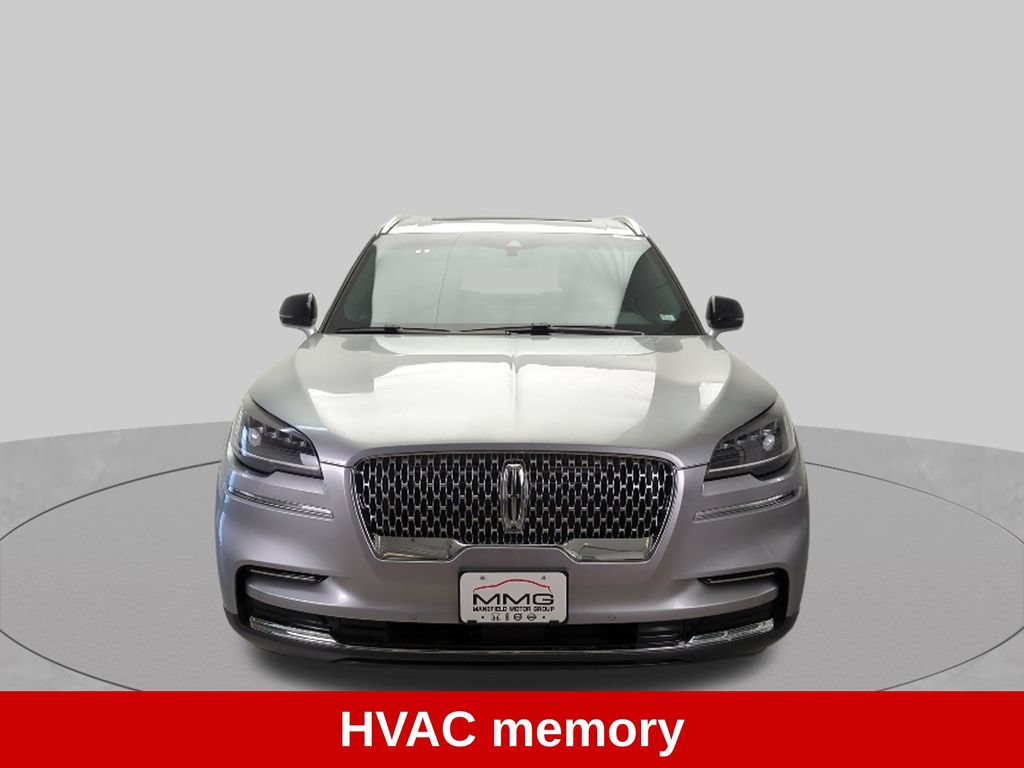 Used 2024 Lincoln Aviator Reserve w/ Equipment Group 201A AWD/4WD image 11