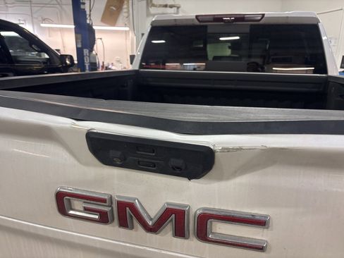 Used 2022 GMC Sierra 1500 Denali w/ Denali Reserve Package image 7